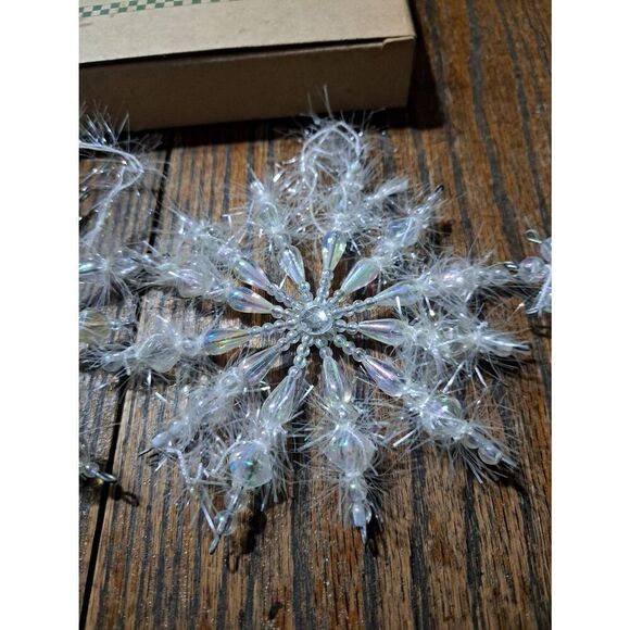 New Southern Living Home Bead Snowflake Magic Ornament Embellish Iridescent Whit - Picture 4 of 7